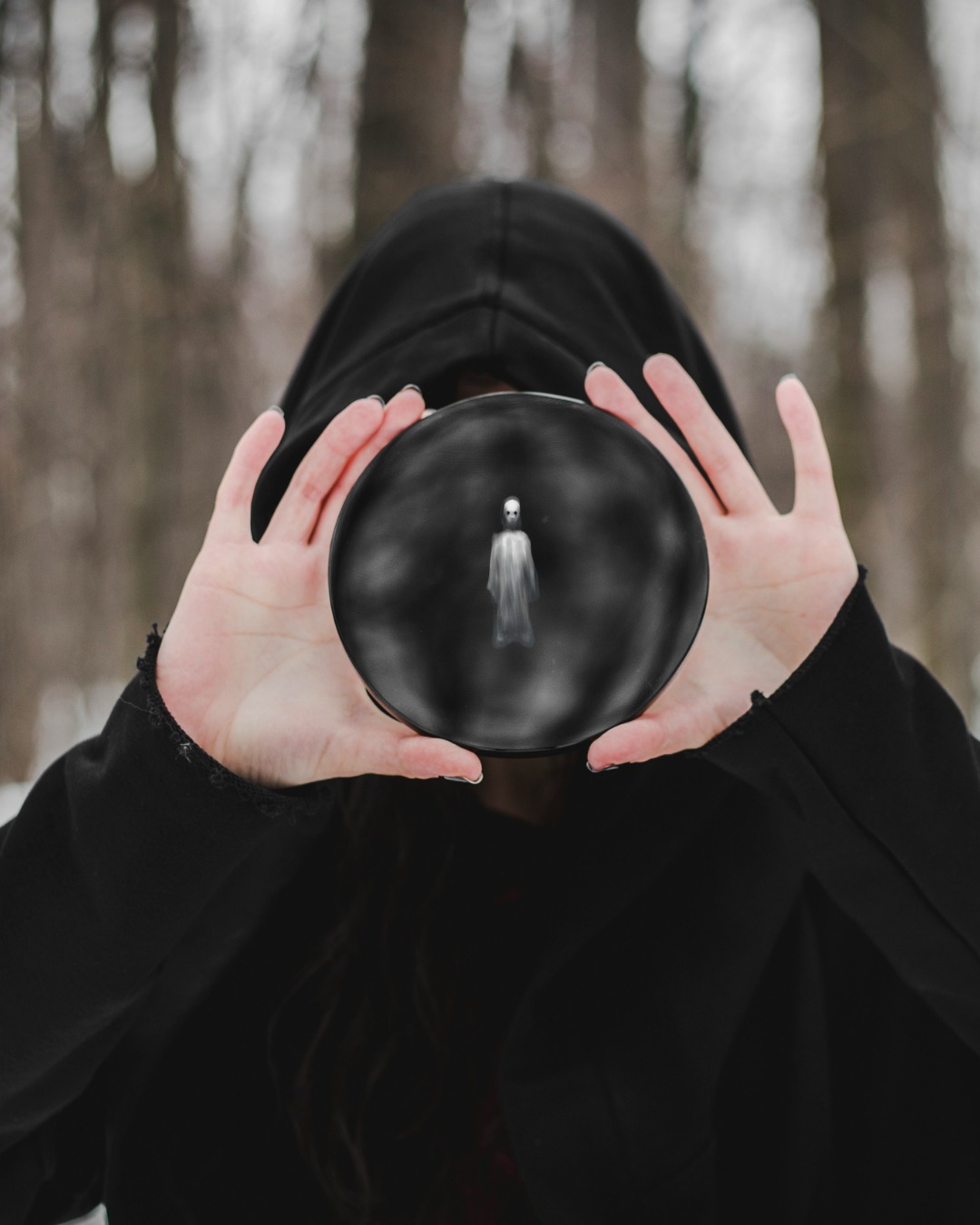 'Can a philosophy conceived at the turn of the 20th century still speak to a world of wellness influencers, self-optimisation and perpetual distraction?'
Take a deep dive into Aleister Crowley's magick and what it can offer to the modern practitioner today, as author and occult educator Marco Visconti explores how thelema transforms the ordinary into the sacred.
Just click the link in our bio to visit the KS blog and check out this Sunday long-read now 💫