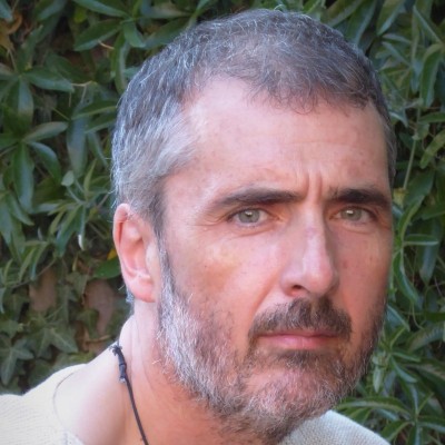 headshot of David olliff