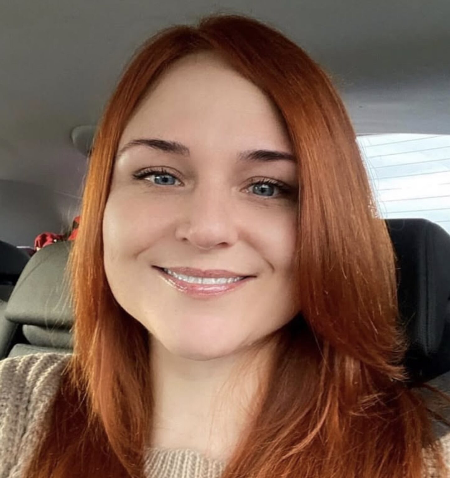 headshot of Lindsay Squire